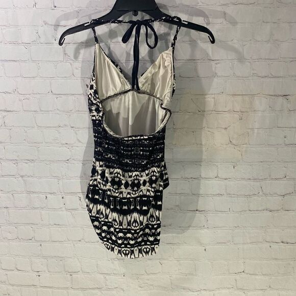 BADGLEY MISCHKA Maya Halter Swimsuit - Picture 2 of 6